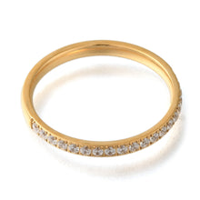 Cargar imagen en el visor de la galería, Sortija Eternity de Zirconias Gold Plated
