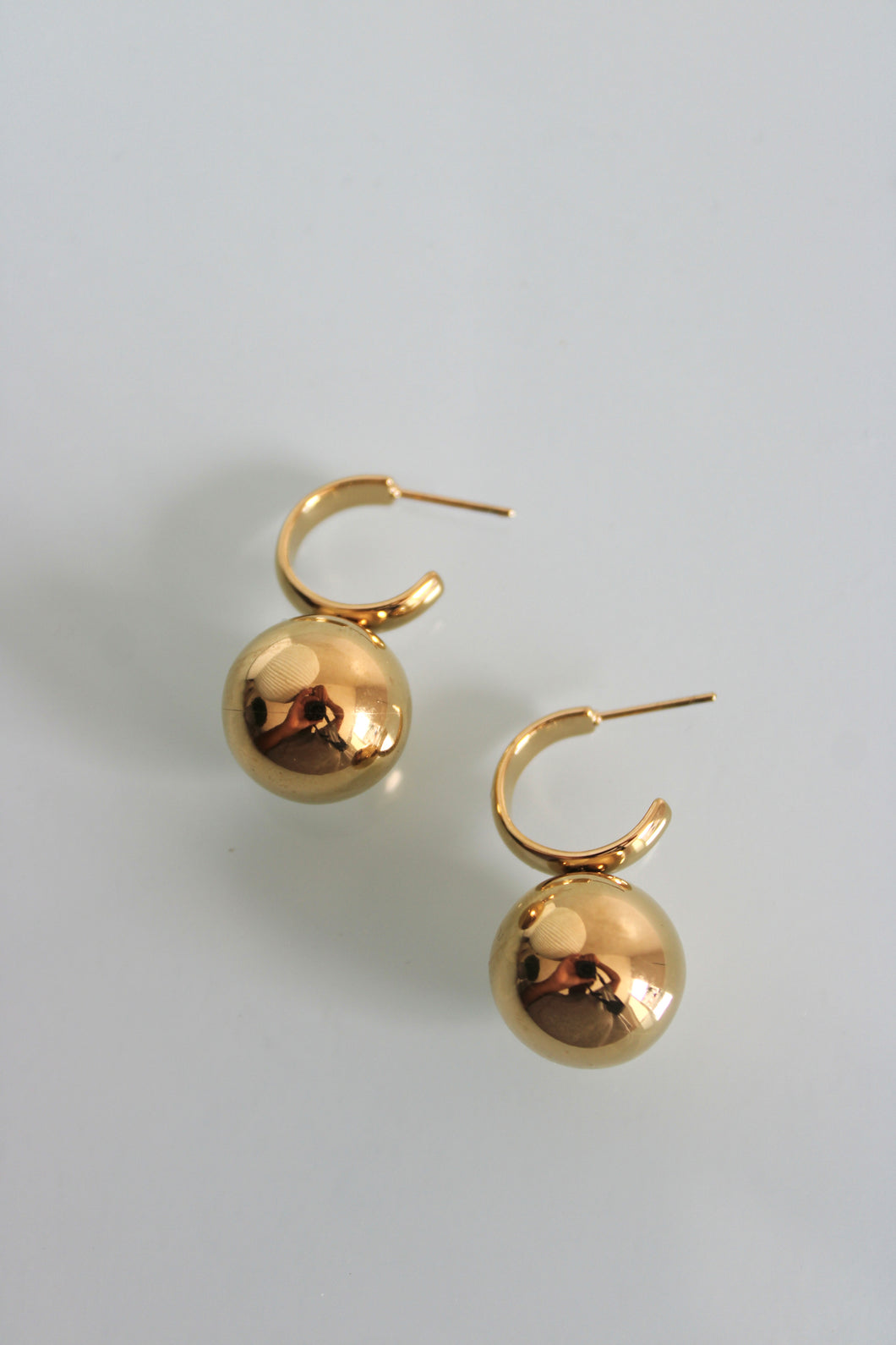 Ball earrings