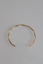 Cargar imagen en el visor de la galería, Bamboo bangle
