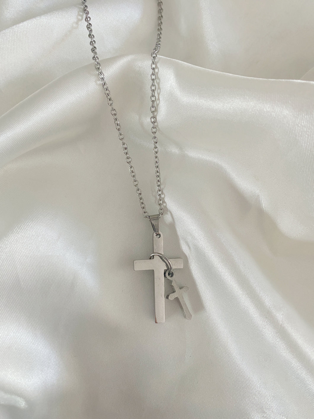 Isa silver cross